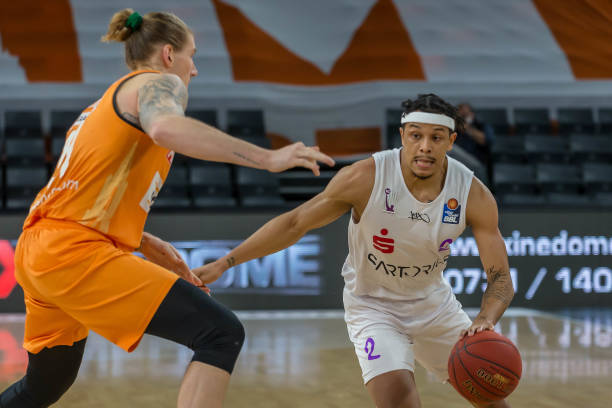 守的困境 守的困境