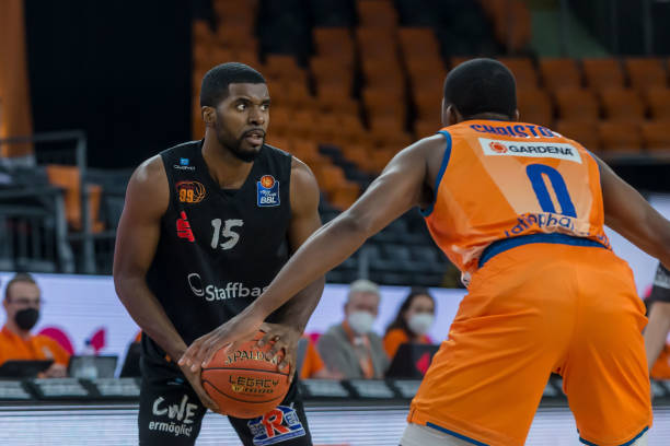 防守覆盖能 防守覆盖能