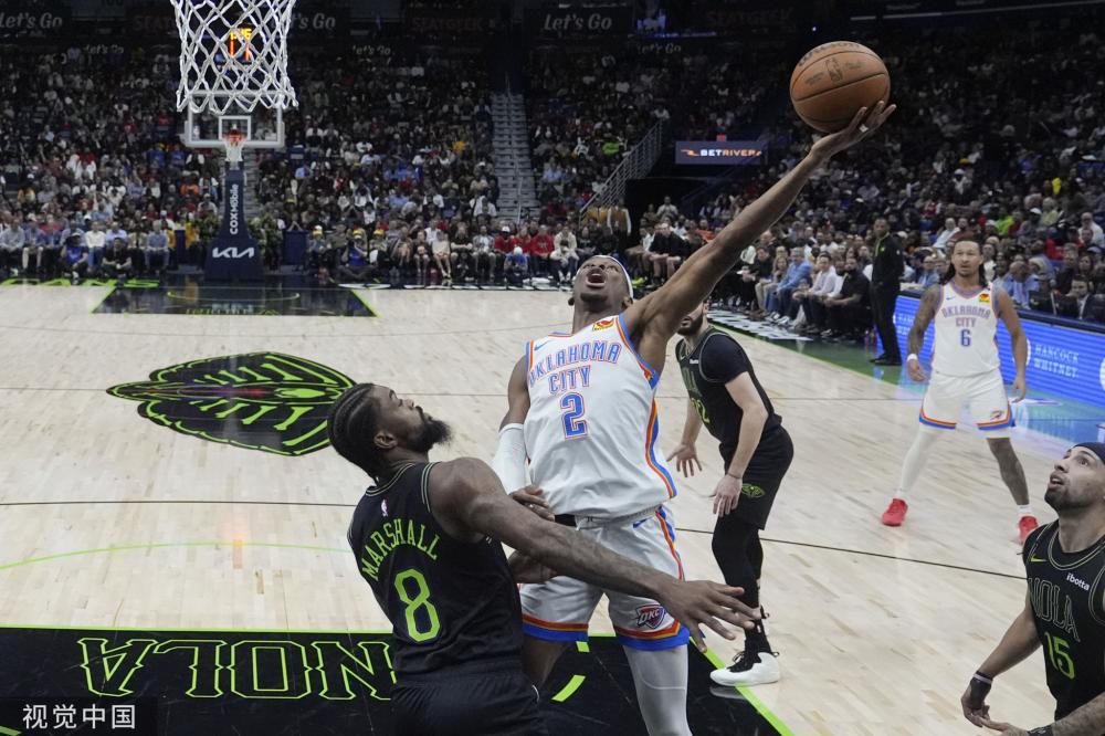 绿色战袍下 绿色战袍下