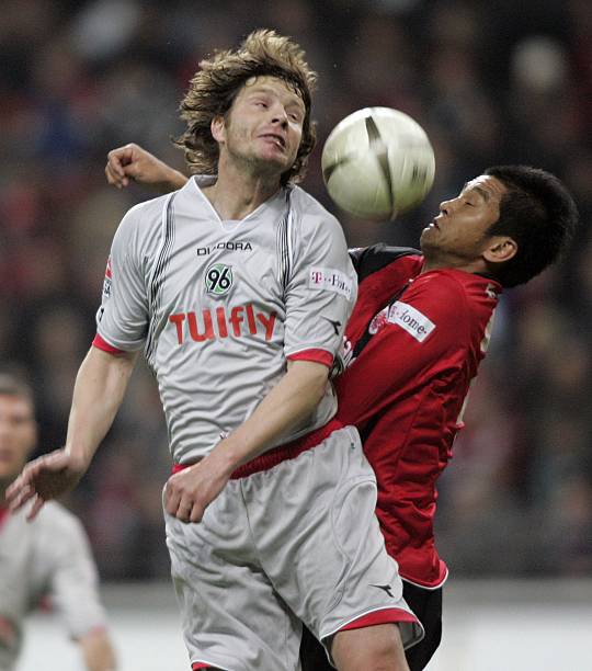 上略显吃亏 上略显吃亏